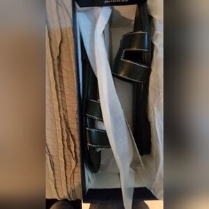 Black Crown & Ivy flats